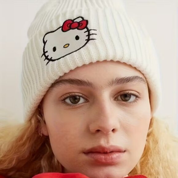 Hello Kitty Embroidered Ladies Winter White Beanie Hat With Cuff NWT - Picture 6 of 6